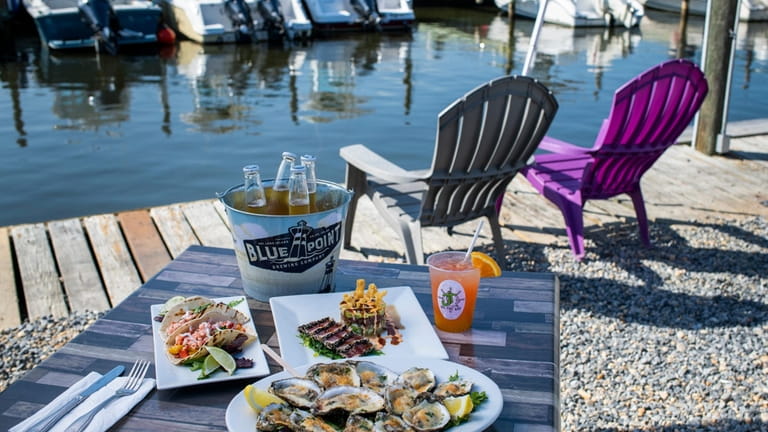 JT’s On The Bay in Blue Point offers waterside dining.
