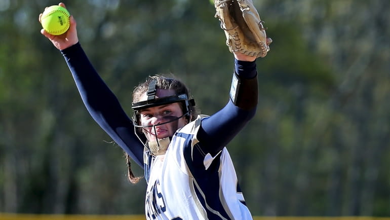 Bayport-Blue Point starting pitcher Erin McMahon delivers a pitch against...