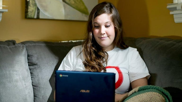 Katie Rostron, 26, finds holiday shopping online less stressful than...