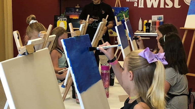 Painting With A Twist in Baldwin.