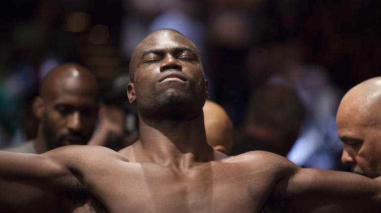 Uriah Hall fought through a broken toe in the first...