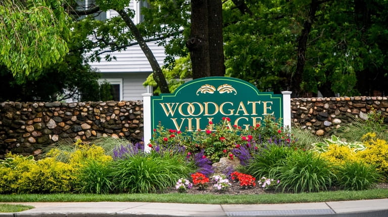 Woodgate Village iin Holbrook