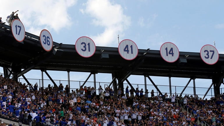 Keith Hernandez's No. 17 is retired during a ceremony at Citi...