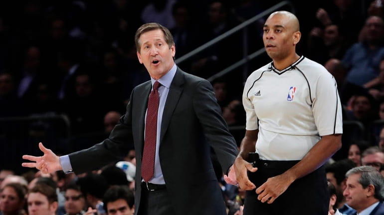 New York Knicks coach Jeff Hornacek argues a call during...