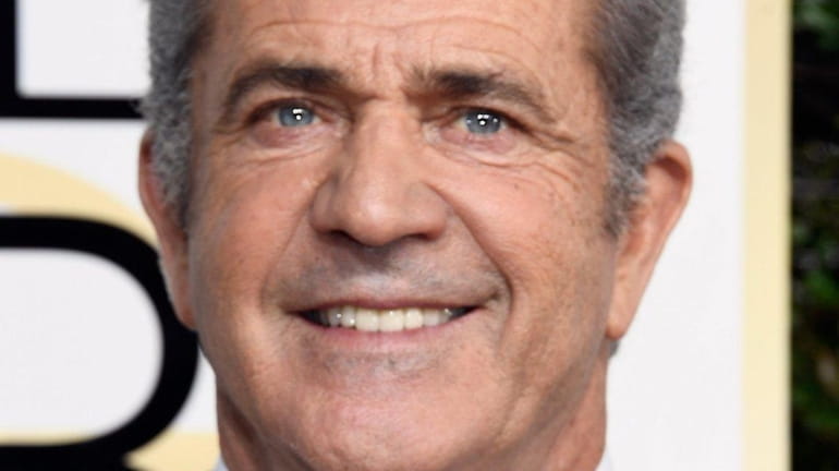 Mel Gibson has earned the Oscars' attention with "Hacksaw Ridge."