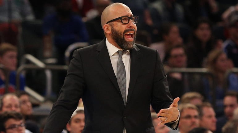 Knicks head coach David Fizdale reacts during the fourth quarter...