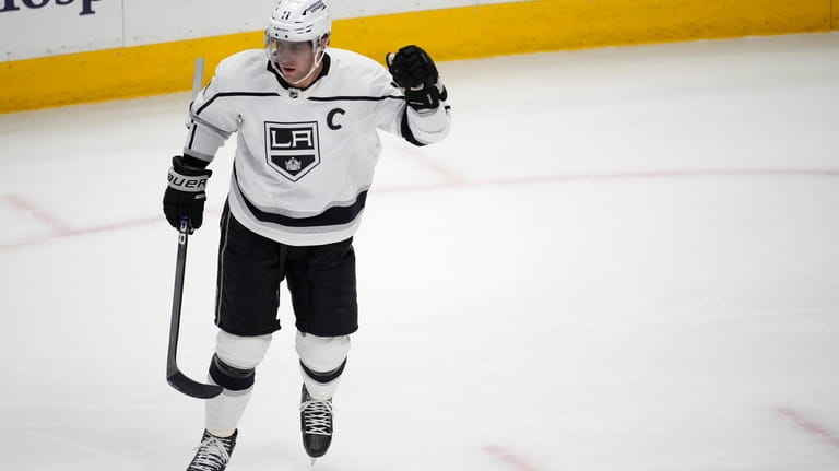 Los Angeles Kings center Anze Kopitar reacts after right wing...
