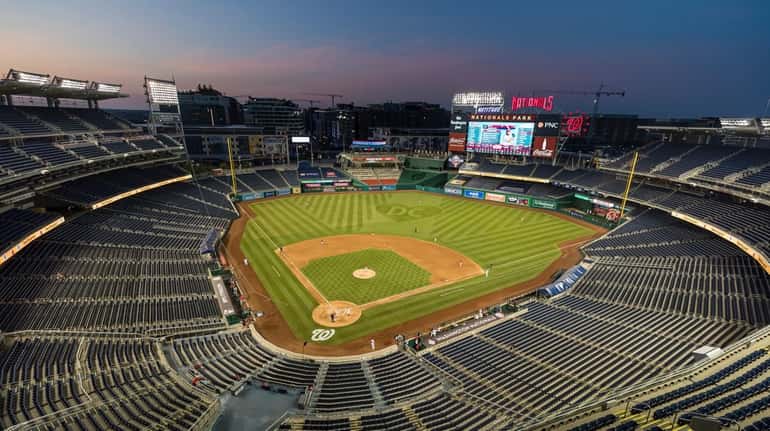 A general view of the game between the Washington Nationals...