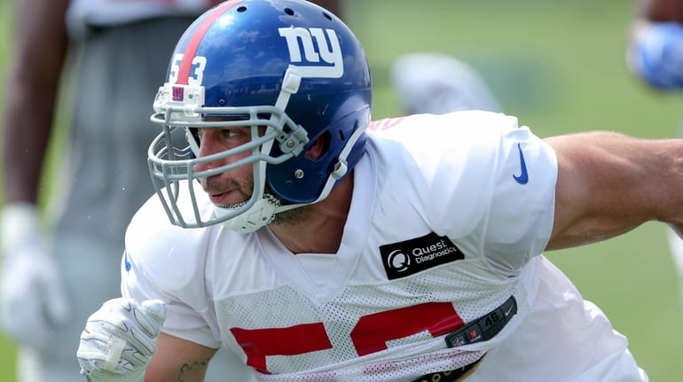 New York Giants linebacker Connor Barwin (53) runs during a...