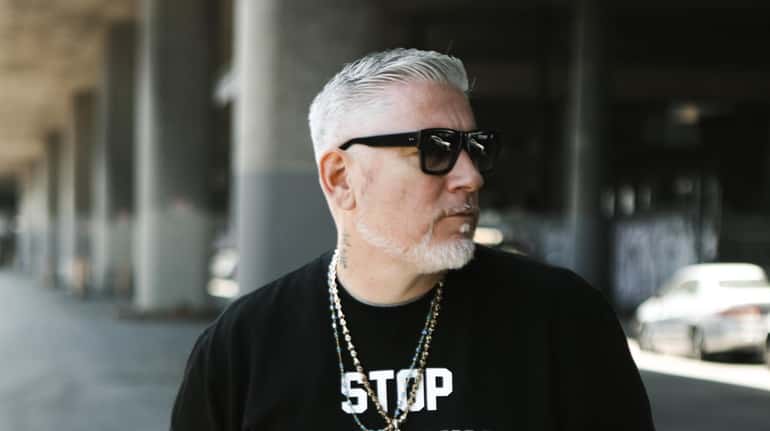 L.I.-raised rapper-singer Everlast is performing at the Paramount in Huntington.