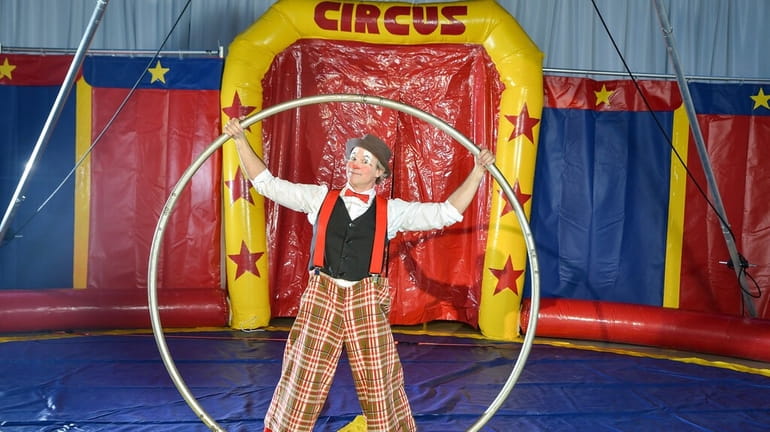 Cyr wheel extraordinaire Harold will perform during the Zabo Circus.