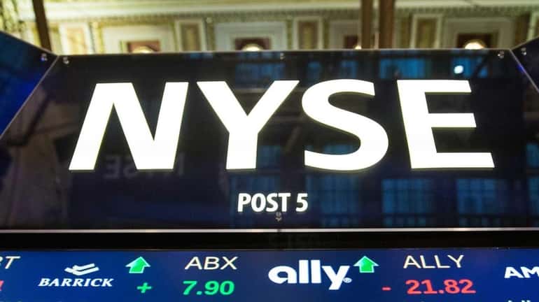 Stocks are rising Wednesday, Oct. 28, 2015, before the Federal...