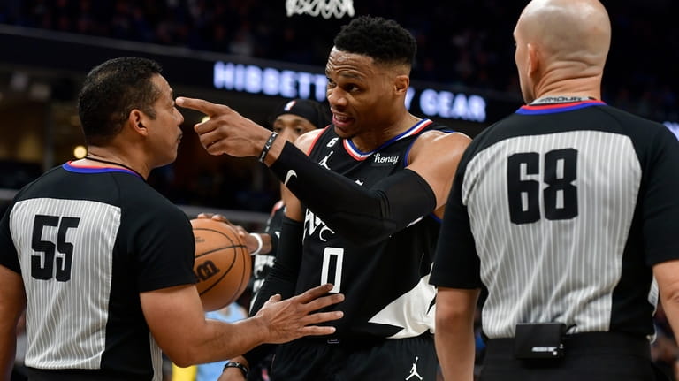 Los Angeles Clippers guard Russell Westbrook (0) points out a...