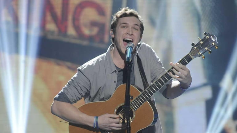 Phillip Phillips performs Billy Joel's "Movin' Out" in front of...