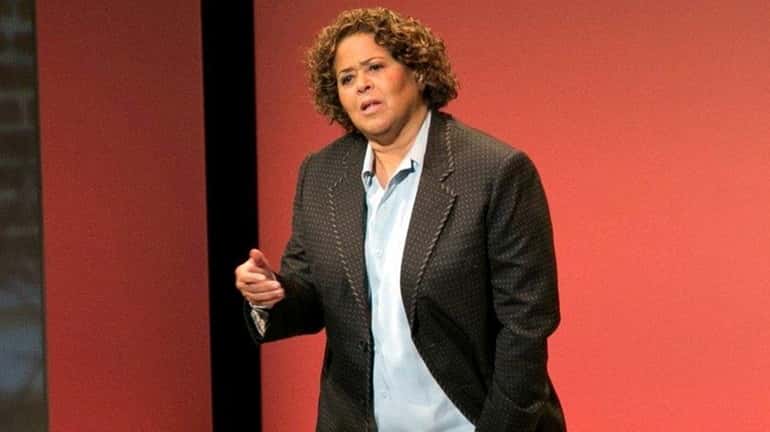 In "Notes From the Field," Anna Deavere Smith channels 17...