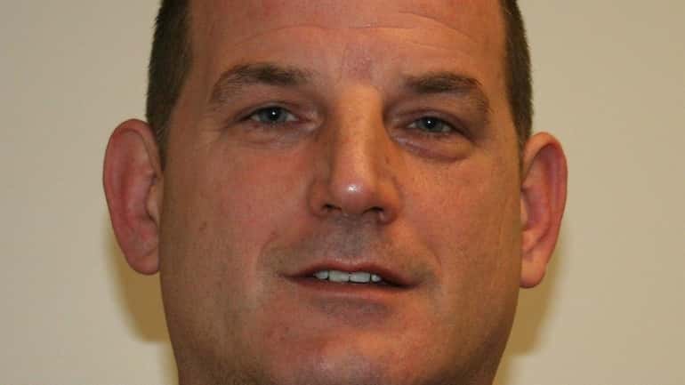 Lee Moser of Smithtown faces grand larceny charges in Nassau...