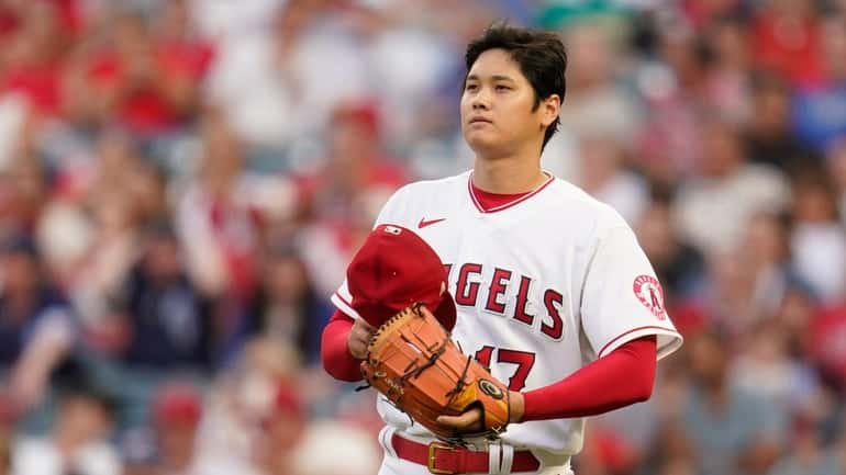 Los Angeles Angels starting pitcher Shohei Ohtani (17) stands on...