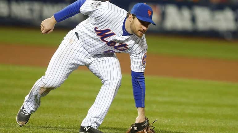 New York Mets second baseman Daniel Murphy (28) with the...